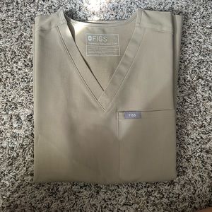XXS One Pocket Catarina Scrub Top in Latte